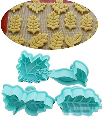 Christmas Cookie Cutters DIY 4pcs Christmas Tree Snowman Plastic Baking Mold Kitchen Biscuit Cookie Cutter Pastry Plunger Fondant Cake Decorating Tools