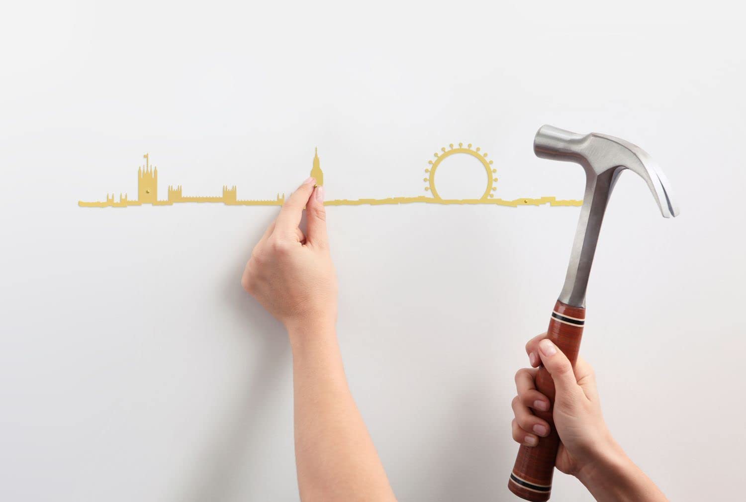 The Line - Silhouettes for City Lovers - London - Gold