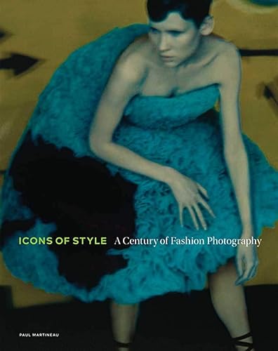 Download Icons of Style: A Century of Fashion Photography PDF