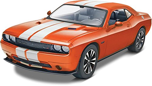 Revell/Monogram 2013 Challenger SRT8 Kit