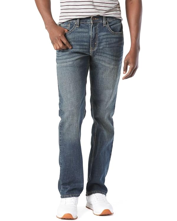 Levi Strauss Signature Gold Men's Relaxed Fit Flex Jeans (Available in Big & Tall)