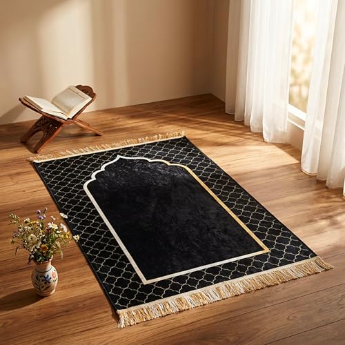 Aishini Soft Velvet Prayer Mat 70×110 cm – Thick Islamic Sajadah Janamaz with Anti-Slip Base, Washable Lightweight Salat Rug for Men Women & Kids, Elegant Prayer Mat for Ramadan Eid Gift