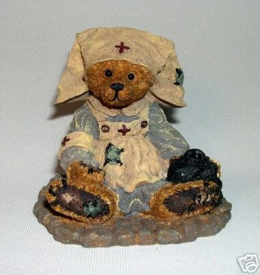 Boyds Bearstone Clara...the Nurse