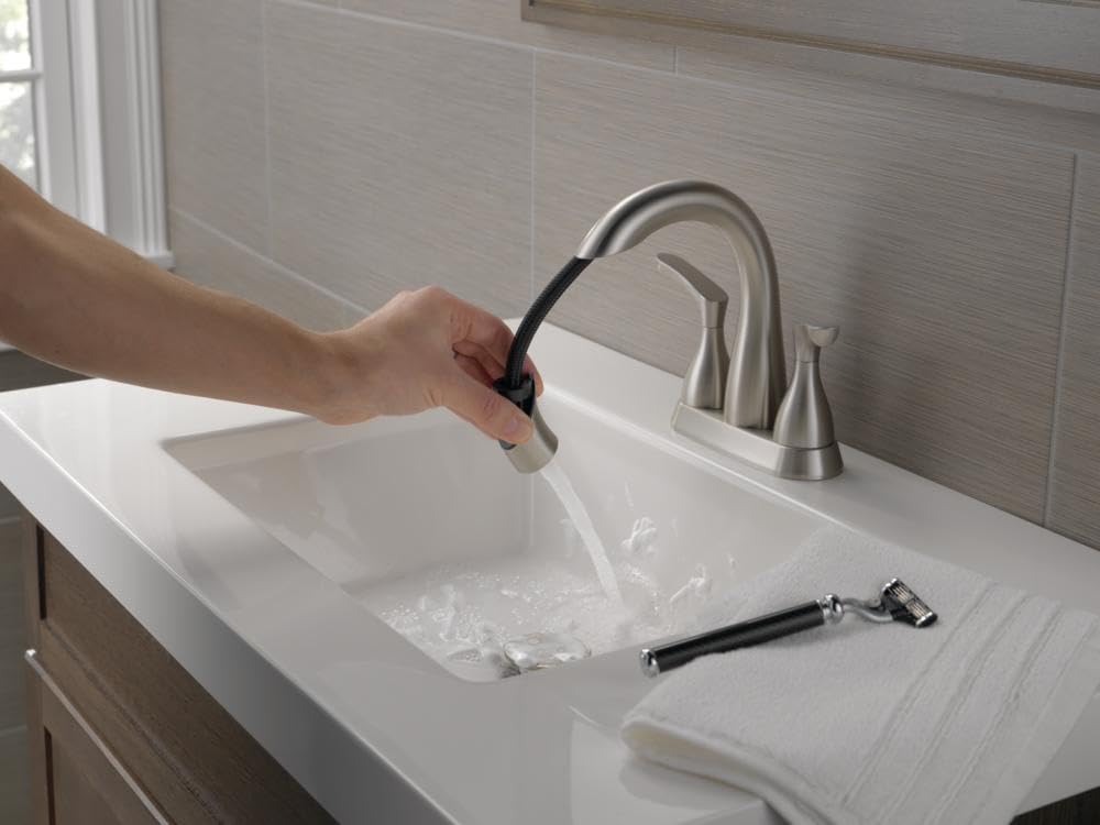 Delta Faucet Broadmoor Pull Down Bathroom Faucet Brushed Nickel, Bathroom Faucet, Bathroom Sink Faucet with Pull Down Sprayer, Centerset Bathroom Faucet with Magnetic Docking, Stainless 25765LF-SSPD