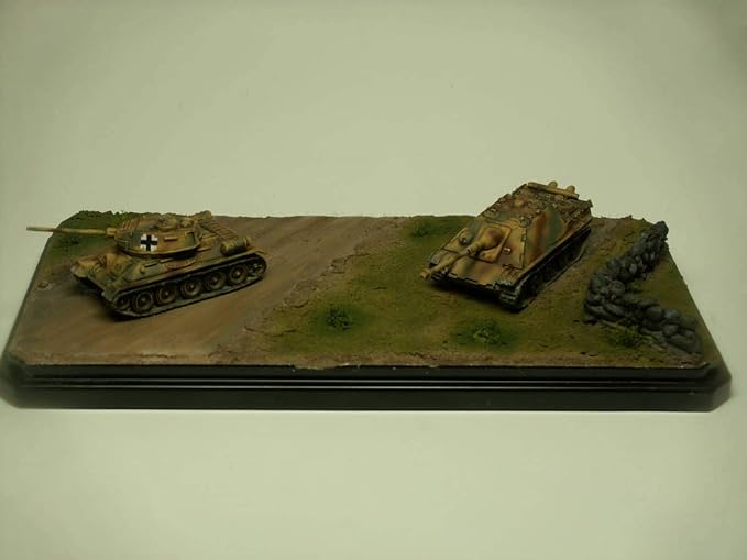 Amazon Co Jp 1 144ヤクトパンサー T 34 85 東部戦線ジオラマ ホビー 通販