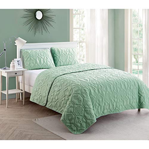 3 Piece Seafoam Green Embossed Seashell Theme Quilt Queen Set