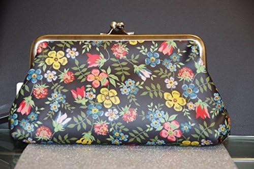 Amazon Co Jp Liberty リバティ Snoopy スヌーピー コラボ イニシャル がま口ポーチ S Sleep 服 ファッション小物