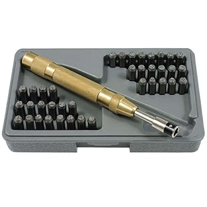 Schlagstempel-Set mit 26 Buchstaben und Zahlen