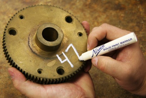 Nissen SPWHS Standard Solid Paint Marker, White - Thumbnail 2