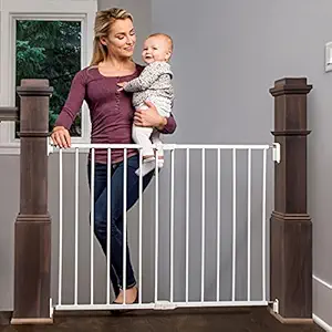 Regalo Extra Wide 2-in-1 Stairway and Hallway Safety Gate with Mounting Kit