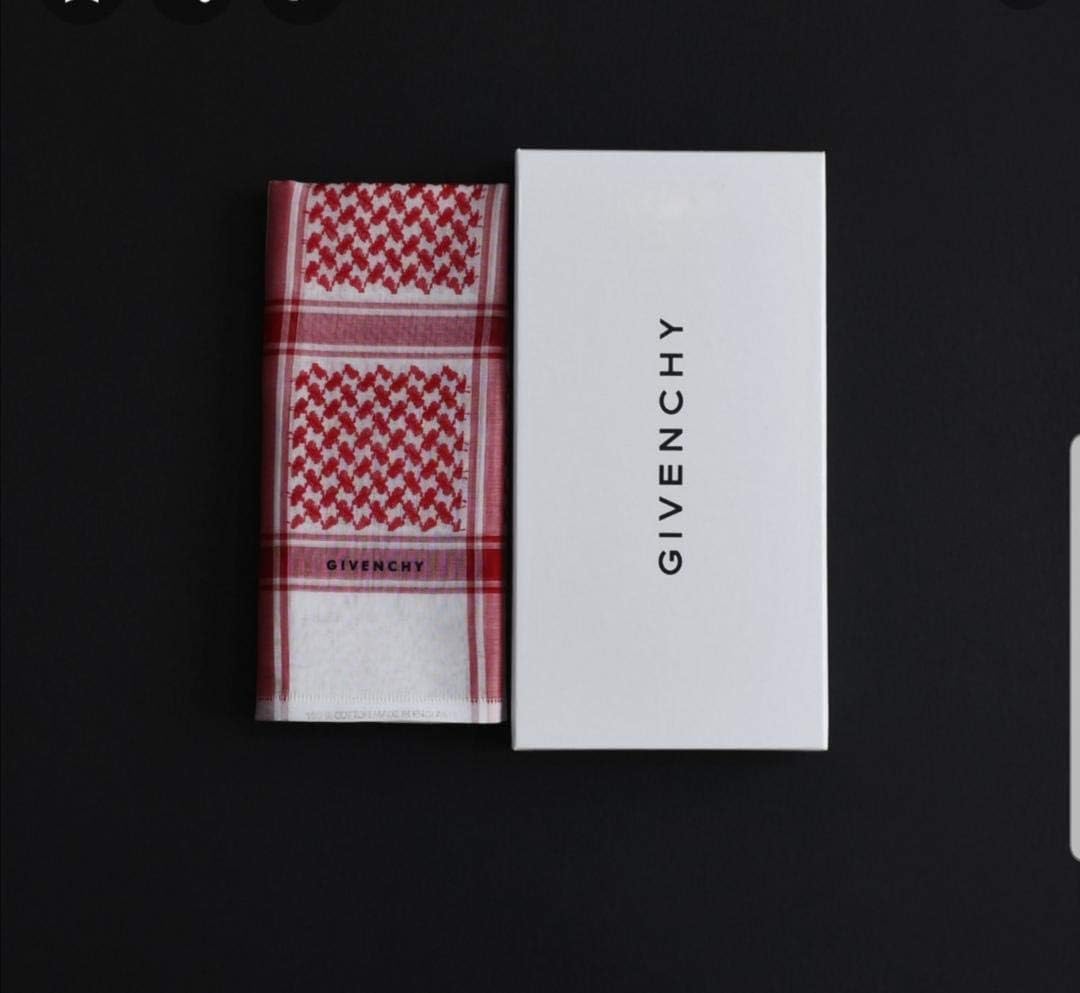 سعر شماغ رسمي من جيفنشي للرجال 1 Ab056 فى السعودية بواسطة امازون السعودية كان بكام