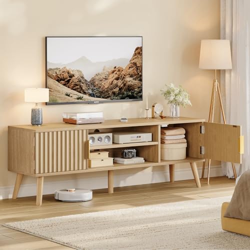FIONESO Fluted TV Stand for 32-60 Inch TV, TV Console, Entertainment Center with 2 Cabinets & Shelf, TV Table, Media Console with Gold Handle for Living Room, Natural