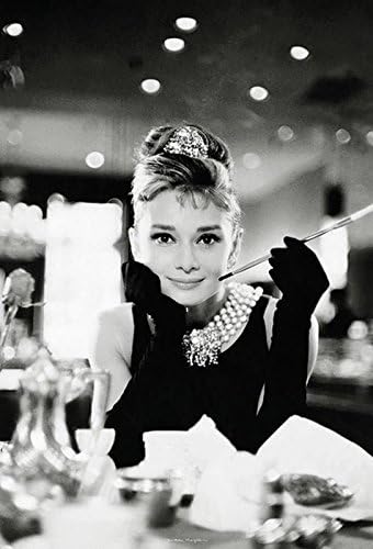 1 Wall Audrey Hepburn Breakfast at Tiffany's Feature Wallpaper Mural, Wood, Multi-Colour, 1.58 x 2.32 m