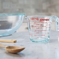 Pyrex Prepware 2-Cup Measuring Cup, Red Graphics