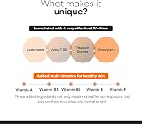 Minimalist SPF 50 Sunscreen Lightweight No White Cast 50 g view 3