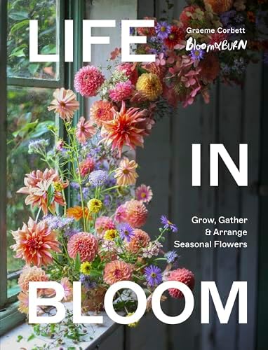 Decorating with Flowers: A Stunning Ideas Book for all Occasions