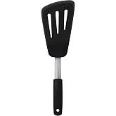 OXO Good Grips Silicone Flexible Omelet Turner | Black, Thin Flexible Head Glides Under Long Foods, Non-Stick Safe, Ideal for Omelets and Fish, Dishwasher Safe