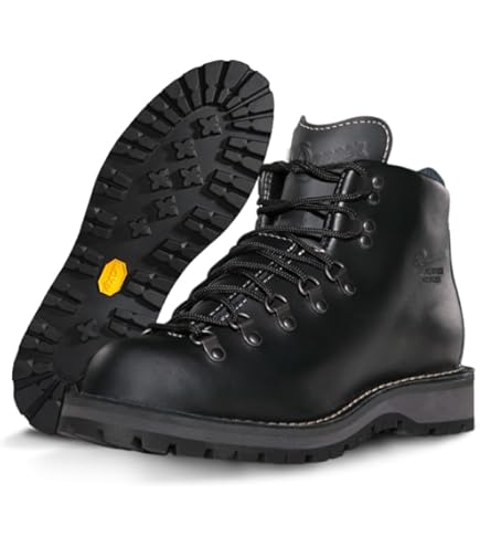 Danner Mountain Light USA製　US7.5 EE Amazon.com: Danner Mountain Light II 5” Gore-Tex Waterproof Hiking