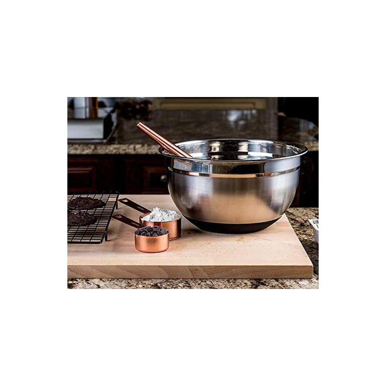 Bellemain Stainless Steel NonSlip Mixing Bowls with Lids (4Piece Set
