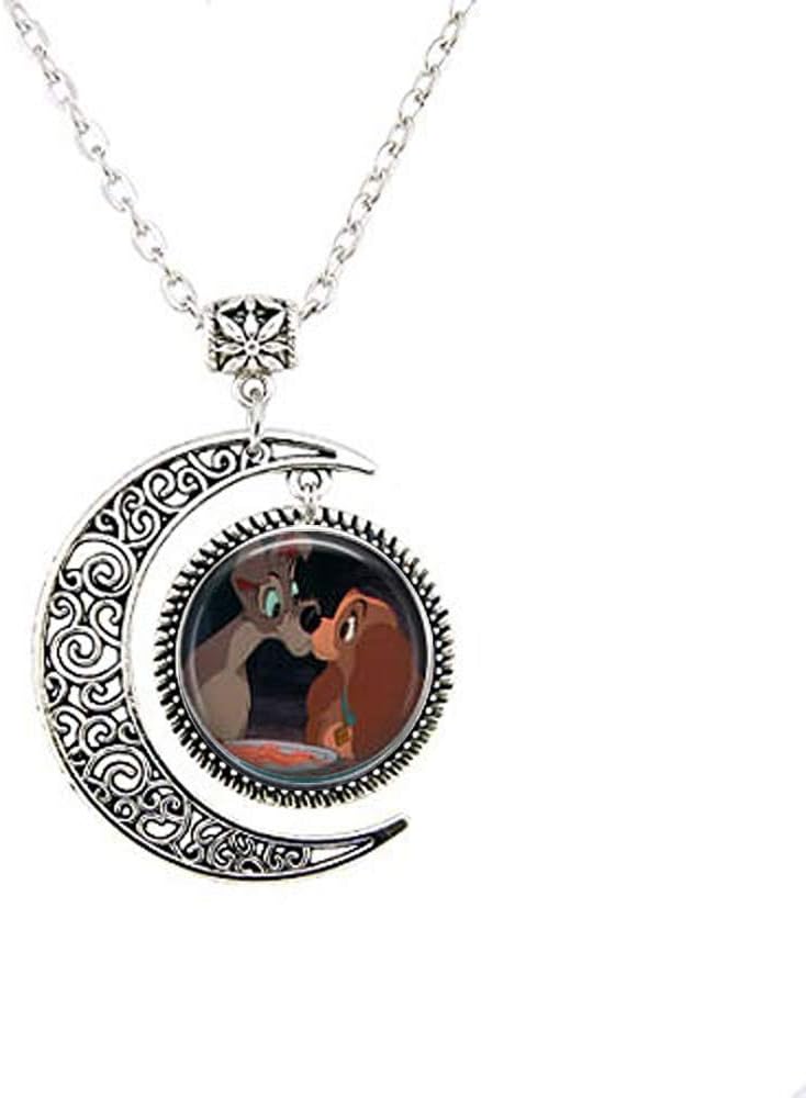 Lady & The Tramp Kiss Moon Necklace
