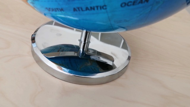 6 World+Globe+Illuminated+Constellations+Interactive