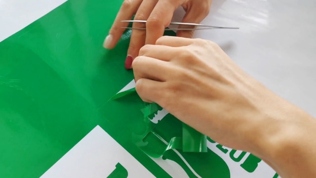 6 Permanent+Ohuhu+Silhouette+Christmas+Decorating