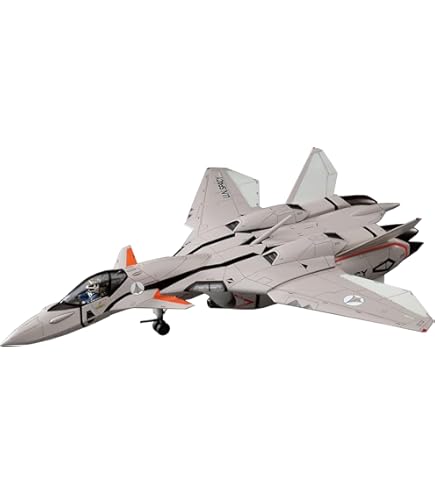 Amazon.com: Hasegawa Macross Plus VF-11B Super Thunderbolt 1/72