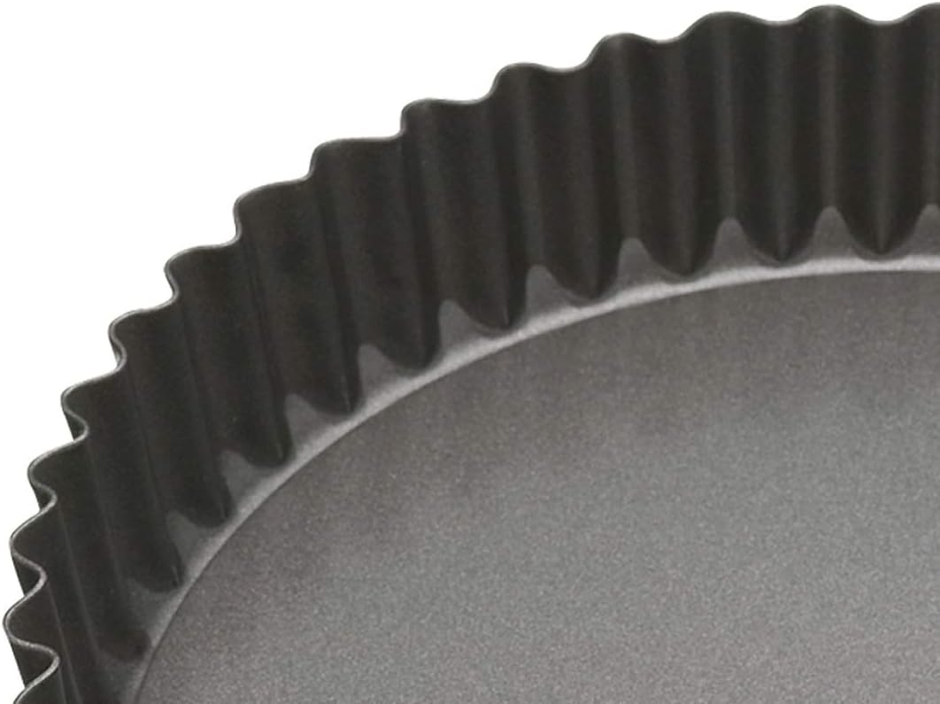 MasterClass Non-Stick Loose Base Tart and Quiche Tin, 25 cm - Image 3
