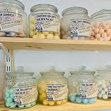 Bath Bubble & Beyond Mrs Bumblebaths 100 Mini Scented Bath Bombs Chill Pills view 7