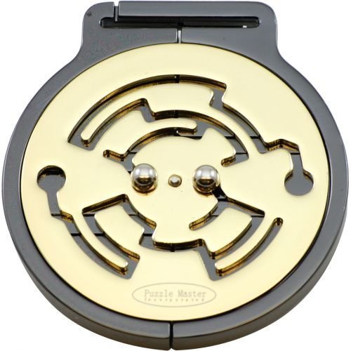 Hanayama Medallion (difficulty 8 of 10)