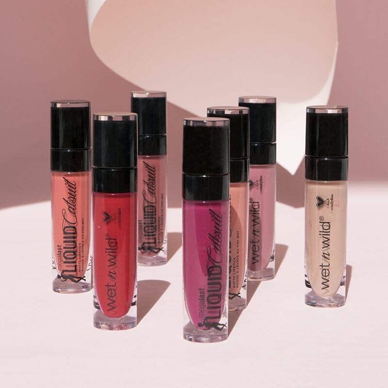wet n wild Megalast Catsuit Matte Liquid Lipstick, Red Give Me Mocha | Lip Color Makeup | Moisturizing | Creamy | Smudge Proof