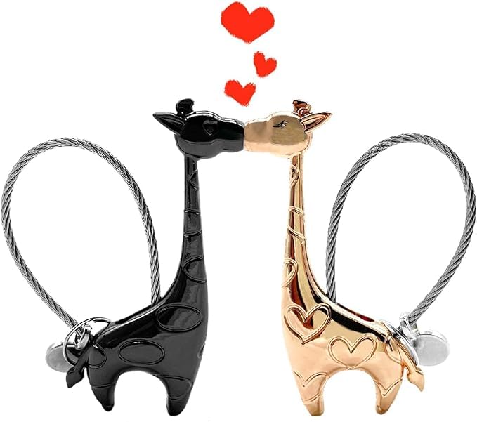 Couples Keyrings Set, Cute Giraffe Keyring Magnetic Love Keychain with Gift Box Aluminum Alloy Couple Keychain Gifts for Boyfriend Girlfriend(Black and Rose Gold)