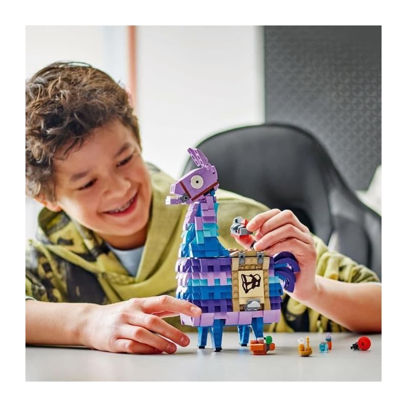 LEGO Fortnite Vorratslama Spielzeug - Spielfigur zum Bauen & Sammeln aus Videospiel - Zubehör wie Schlürfsaft - Gaming Spielset - Gamer Geschenk für Jungen, Mädchen und Teenager ab 12 Jahren - 77071