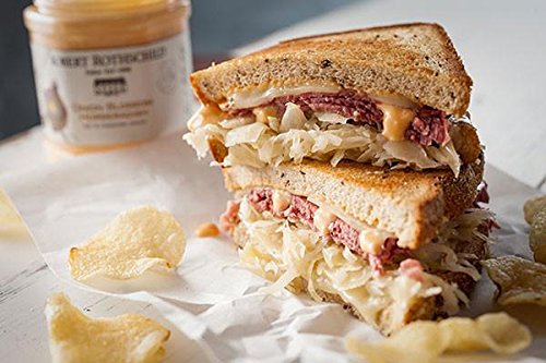 Robert Rothschild Farm Onion Blossom Horseradish (10.1 z) - Dip & Spread - Pretzel and Vegetable Dip - Roast Beef, Pork, Sausage Sauce - Sandwich Spread