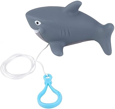 Amazon Co Jp dペンダント人形 かわいい漫画のジンベイザメの形ライフダイバーシリンダー記号浮力人形bcdペンダント水中人形 サメ ホーム キッチン