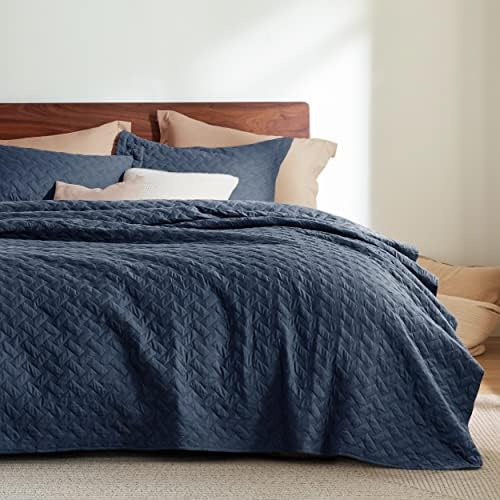 Bedsure Queen Quilt Bedding Set Lightweight Summer Quilt Full/Queen Navy Bedspreads Queen