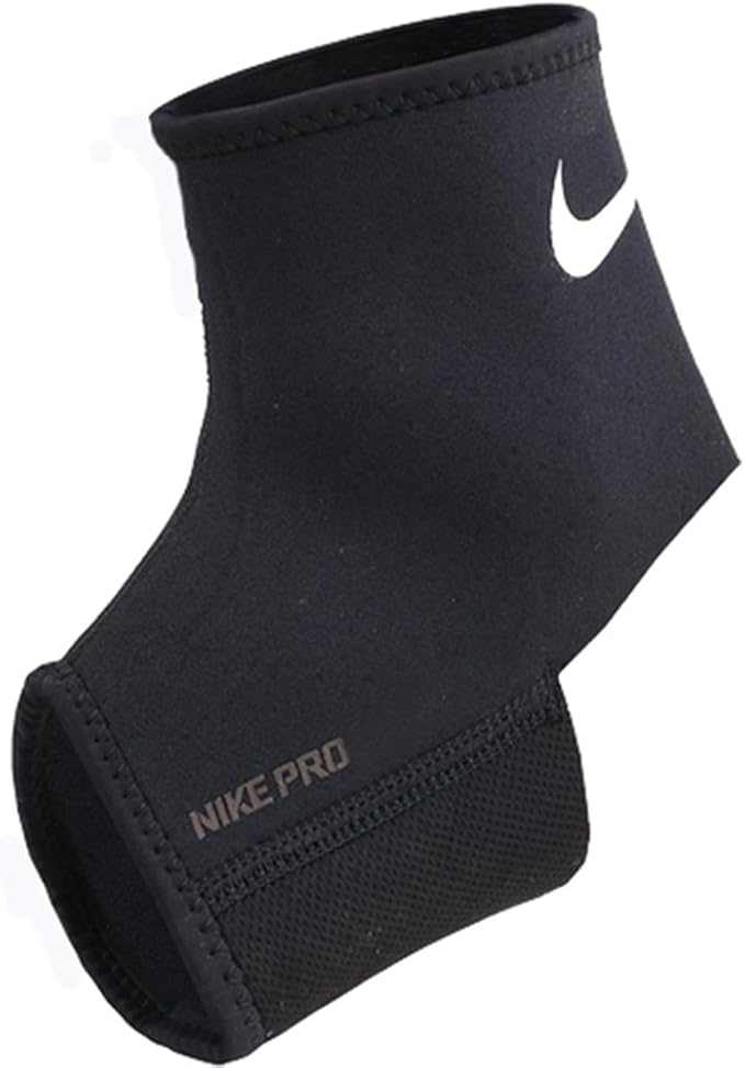 nike pro combat socks