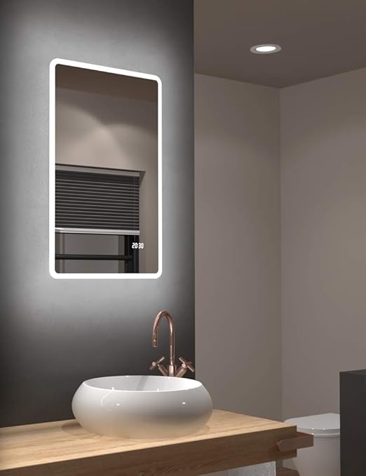 LED Badspiegel Talos Sun 45 x 70 cm - Lichtumrahmung - Lichtfarbe 4200K - Digitaluhr - Modernes Design
