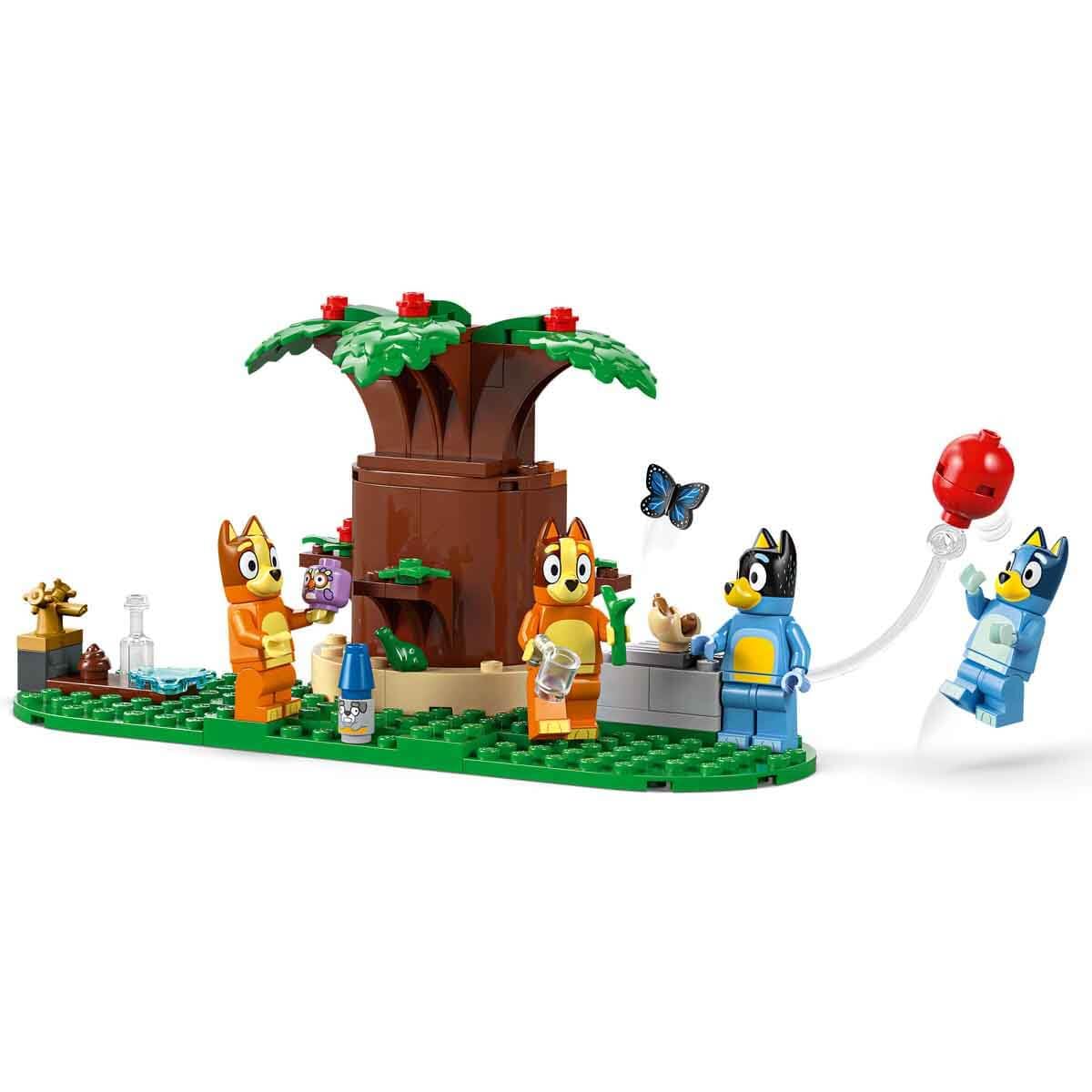 LEGO Bluey: Blueys Haus - Modulares Spielzeug mit Räumen, Garten, 4 Minifiguren und Zubehör - Geschenk zum Geburtstag für Mädchen & Jungen ab 4 Jahren oder Fans der TV-Serie - 11203 4