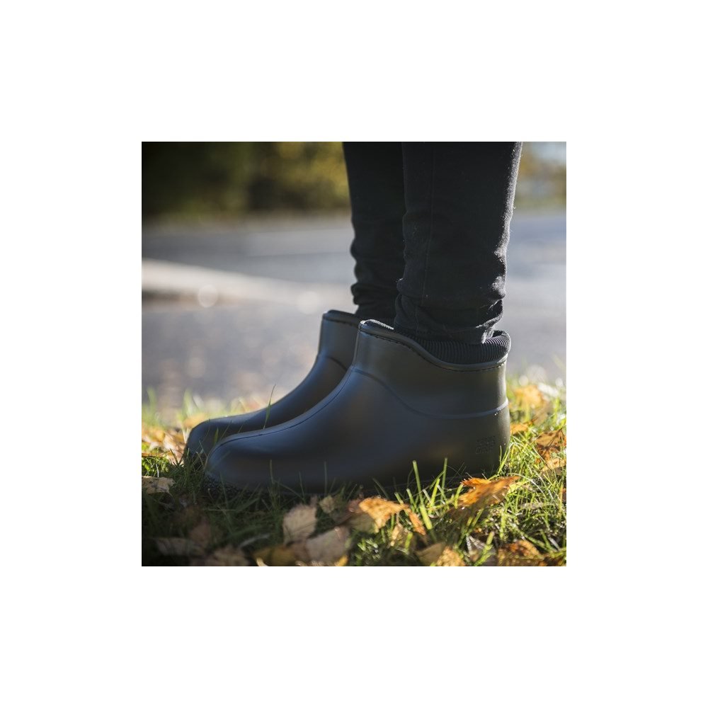 unikia nordic grip non slip boots