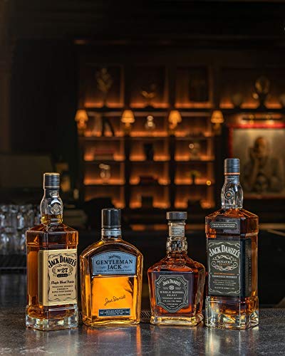 Jack Daniel‘s Single Barrel Select - Tennessee Whiskey - Ein hochwertiges Geschenk - Süße Vanille, schwere Eiche und dunkle Kirschen - 0.7L/ 45% Vol. – Bild 8