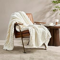 Amélie Home Chunky Knit Blanket Throw, Thick Soft
