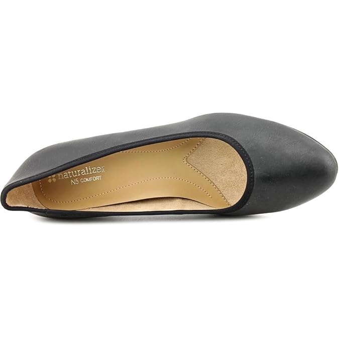 naturalizer naomi black