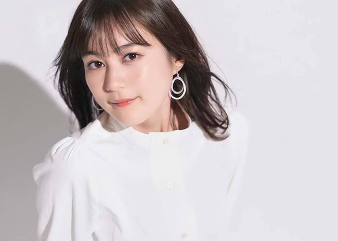 Amazon 生田絵梨花 ａ４サイズピンナップ A１1 5 おもちゃ ホビー