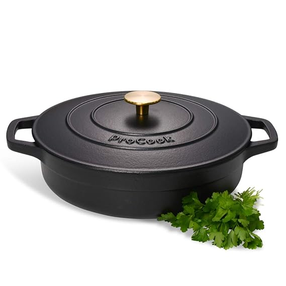 ProCook |Bratentopf aus Gusseisen | induktionsgeeignet | flach | emailliert | Bräter | Schmorpfanne | 28 cm Ø | 3,9 l Volumen