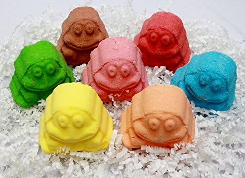 Kids frog shaped bath bomb gift sets contain 7 Vegan fizzy bubbly frog bath bombs, Kid Safe, fun for boys girls and teens, handmade in the USA.