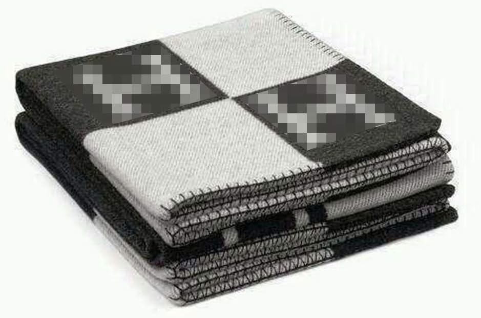 Cutepuppy Cashmere Knitted Throw Blanket Initial Letter All Season Blanket for Couch/Chair/Car Camping Blanket Shawl (Black)