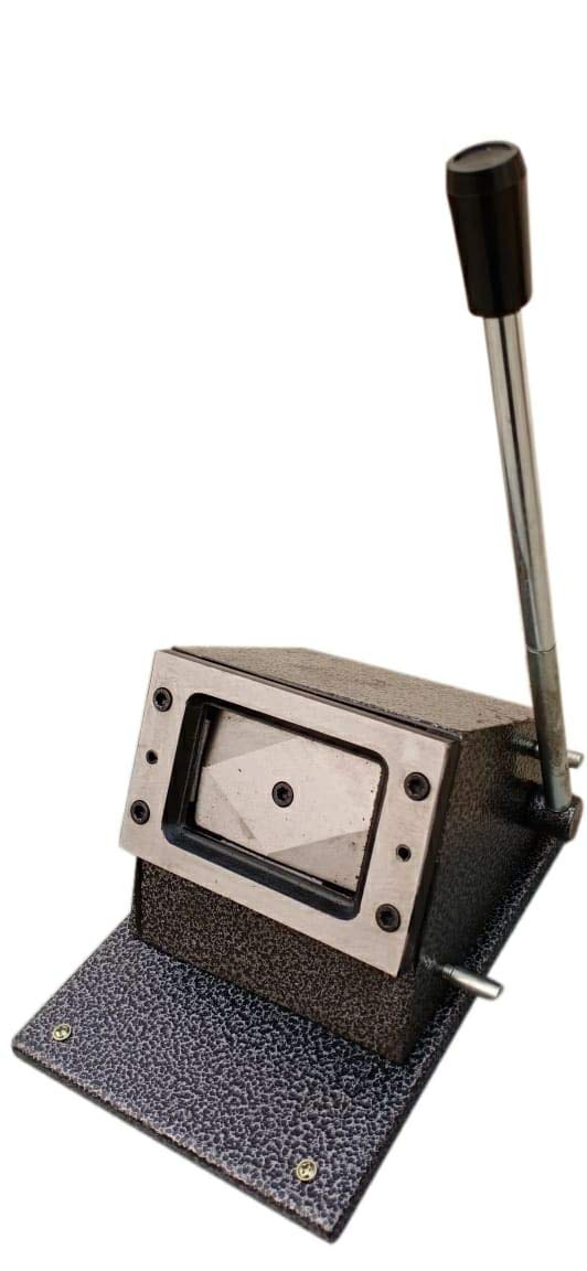 online aadhar card cutter