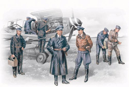 ICM Models German Luftwaffe Pilots and Ground Personnel 1939-1945 Building Kit