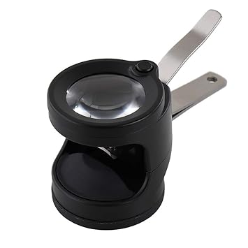 nail clipper with magnifying glass